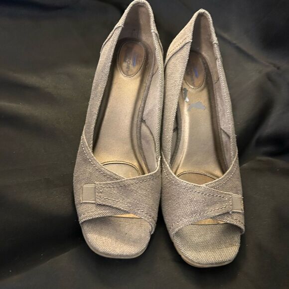 Life Stride Velocity Khaki Canvas memory foam 3” Cork Wedge Heel Shoes Size 11 - Picture 2 of 10
